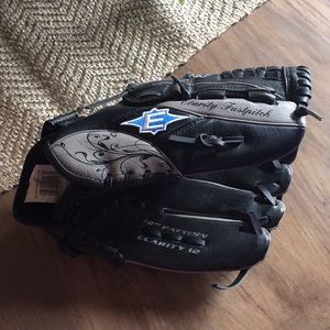 Easton softball glove